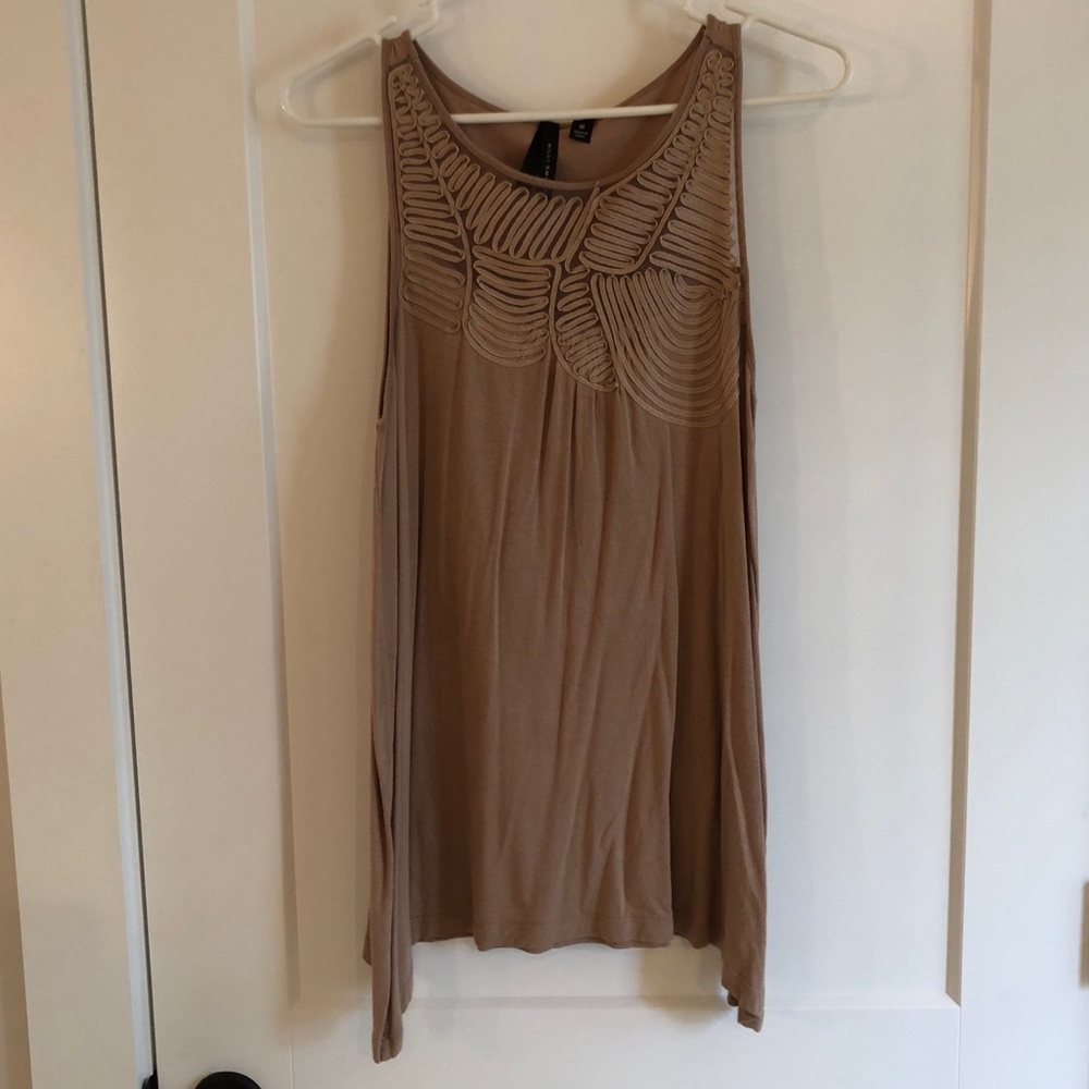 Ribbon lace asymmetrical tank